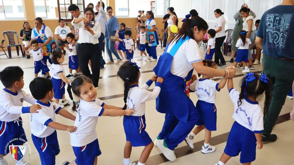 Inicio del año escolar en Madre Teresa Rodón