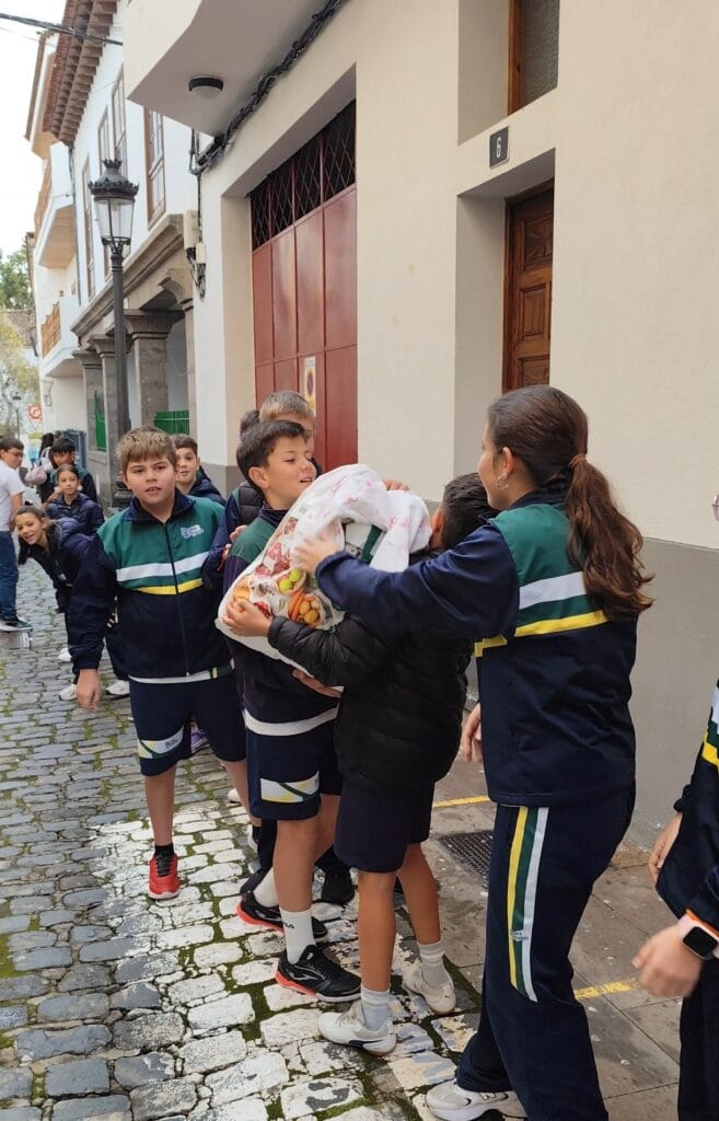 La solidaridad llena nuestro colegio