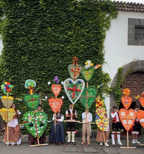 Paseo romero del Buen Consejo La Laguna en el Día de Canarias